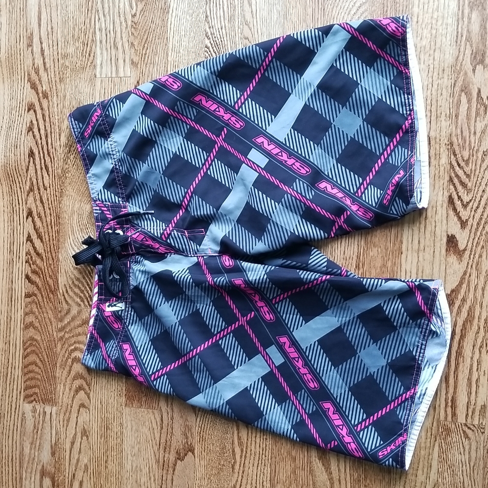 (30) Skin Industries Men's Board Shorts l Large Plaid Print Swim Surf Pool